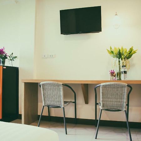 Monmuang Hotel Чиангмай Екстериор снимка