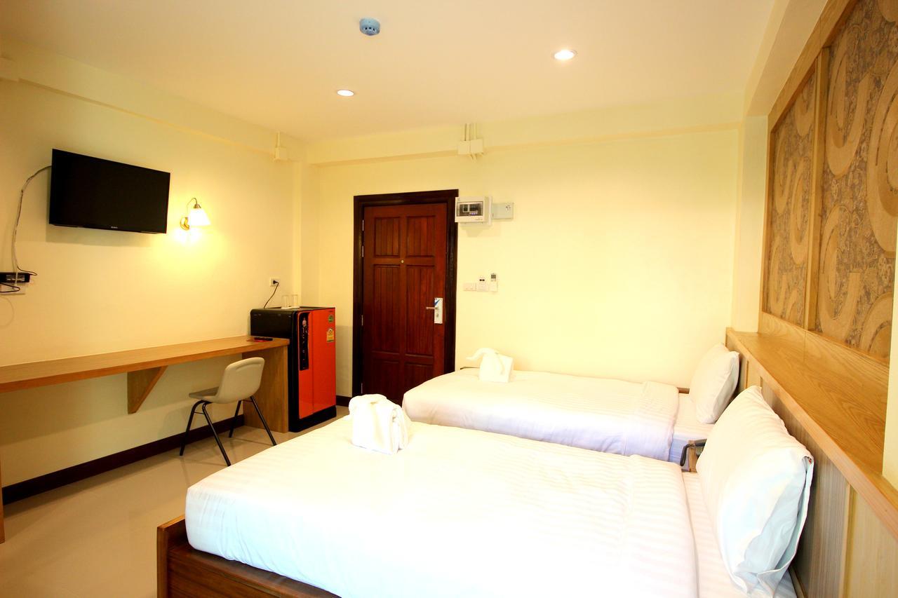 Monmuang Hotel Чиангмай Екстериор снимка