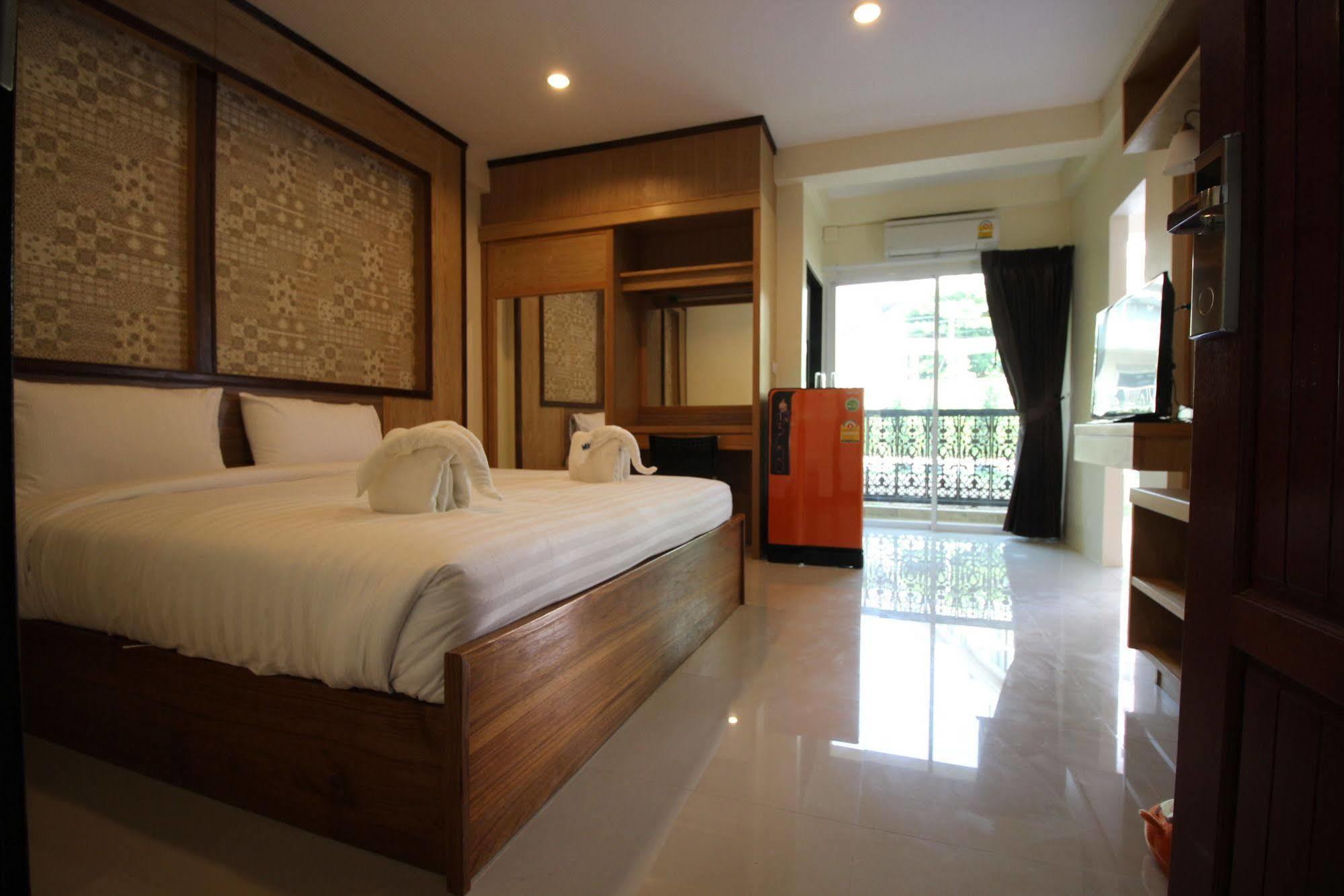 Monmuang Hotel Чиангмай Екстериор снимка